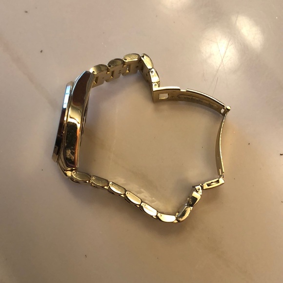 Watch - Picture 4 of 5